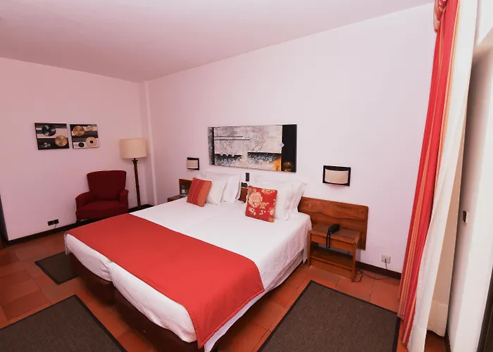 Praia Da Lota Resort - Beachfront Hotel