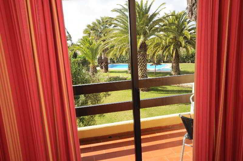 Da Lota - Beachfront 3*