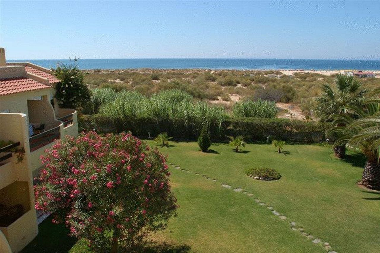 Da Lota - Beachfront Manta Rota