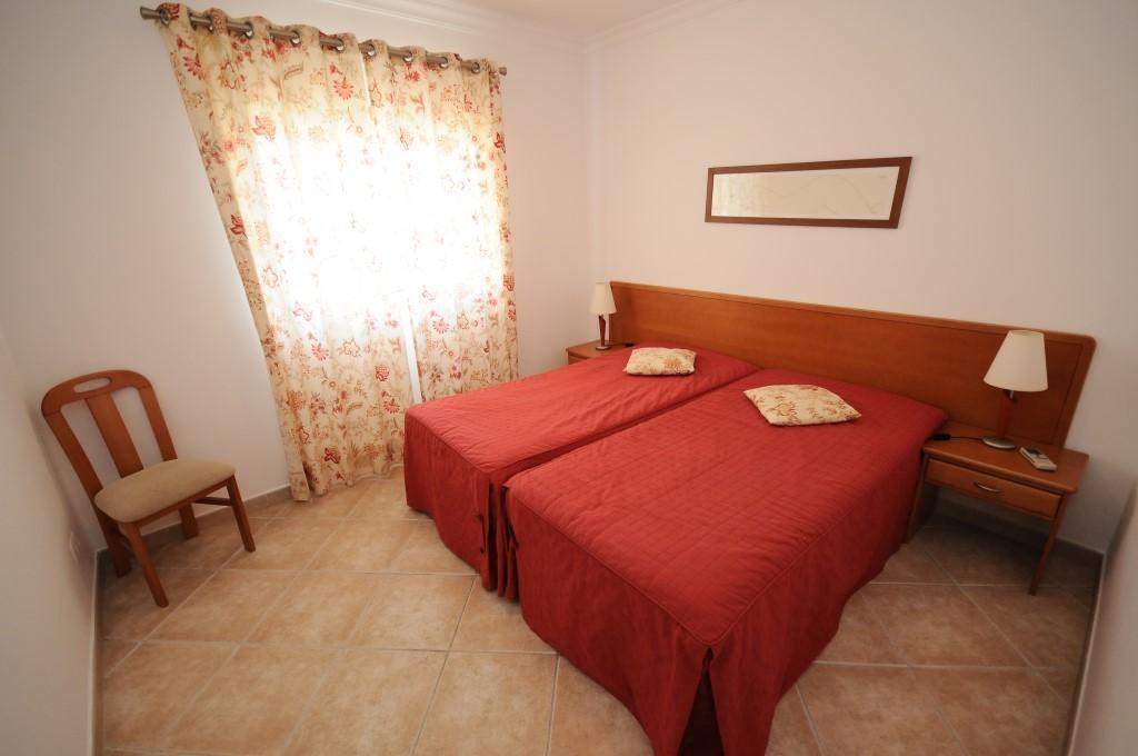 Da Lota - Beachfront Hotel Manta Rota