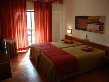 Da Lota – Beachfront 3* Manta Rota